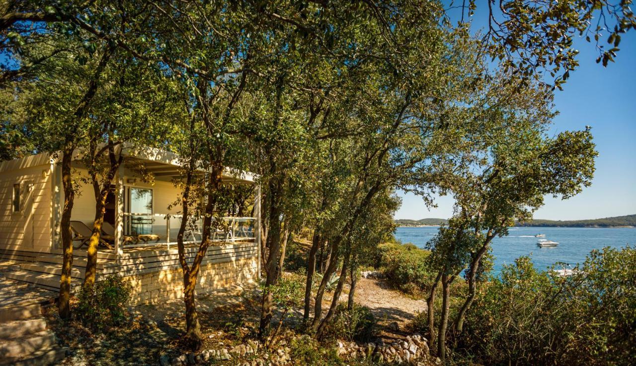 Maistra Camping Koversada Uncovered Naturist Mobile Homes Vrsar Exterior foto