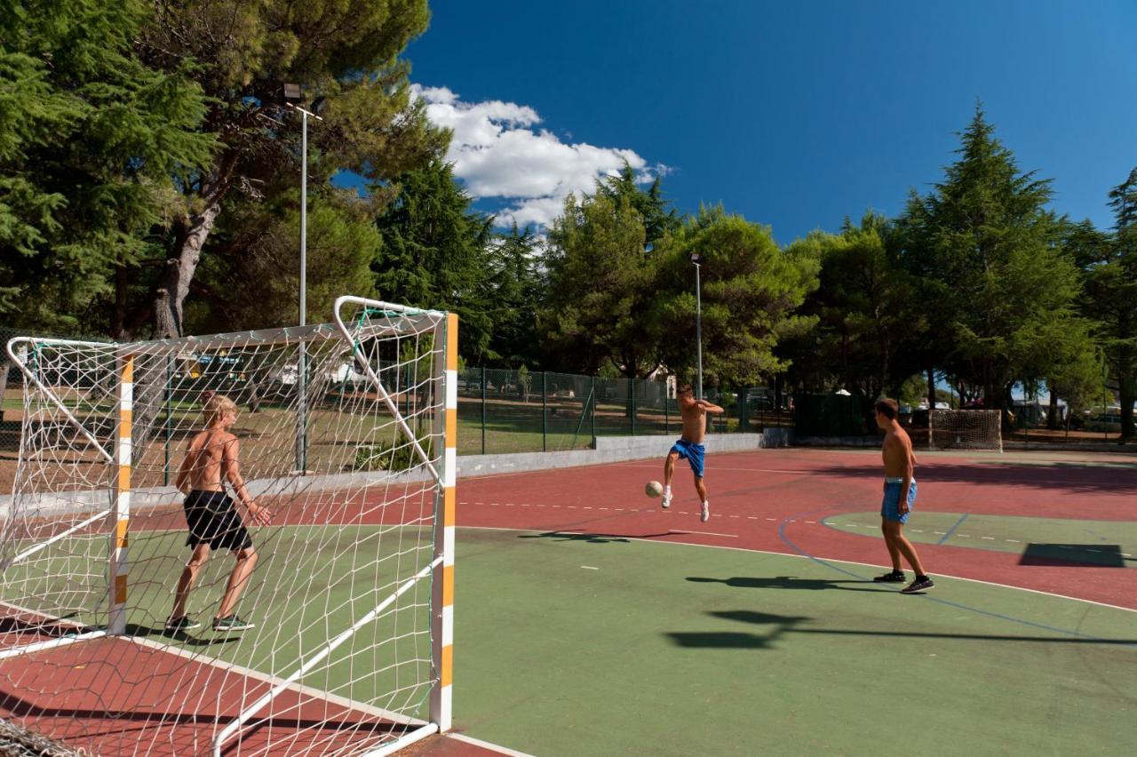 Maistra Camping Koversada Uncovered Naturist Mobile Homes Vrsar Exterior foto